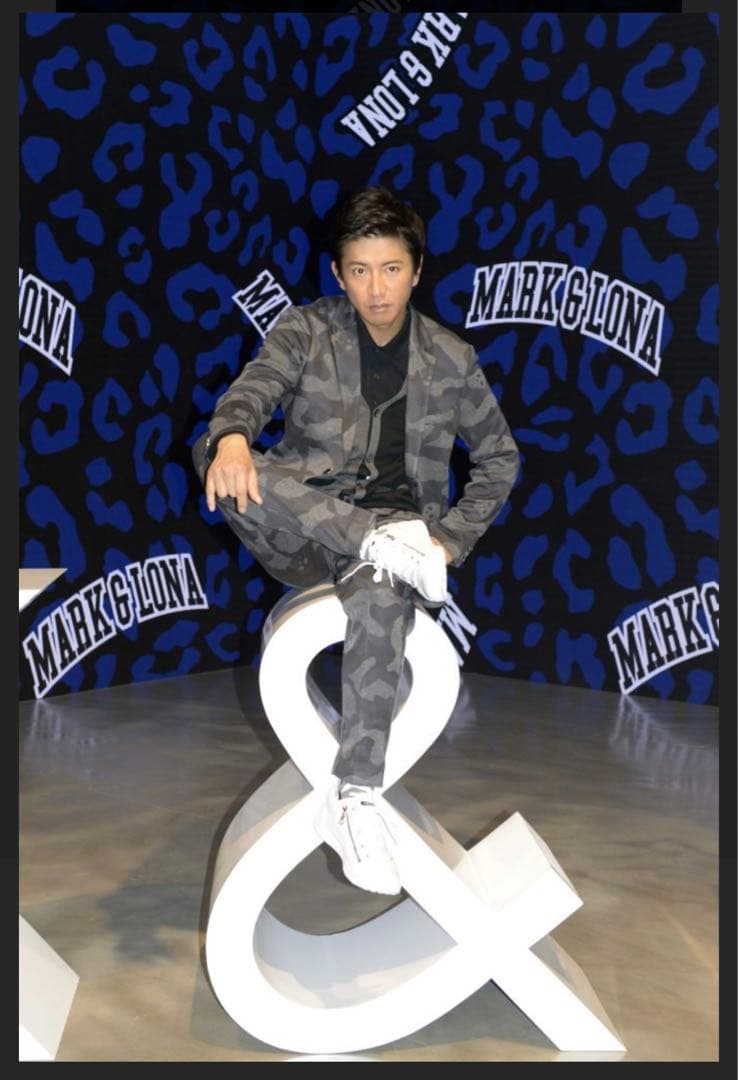 新品未使用　MARK&LONA マークアンドロナ　スーツセット44ブラック