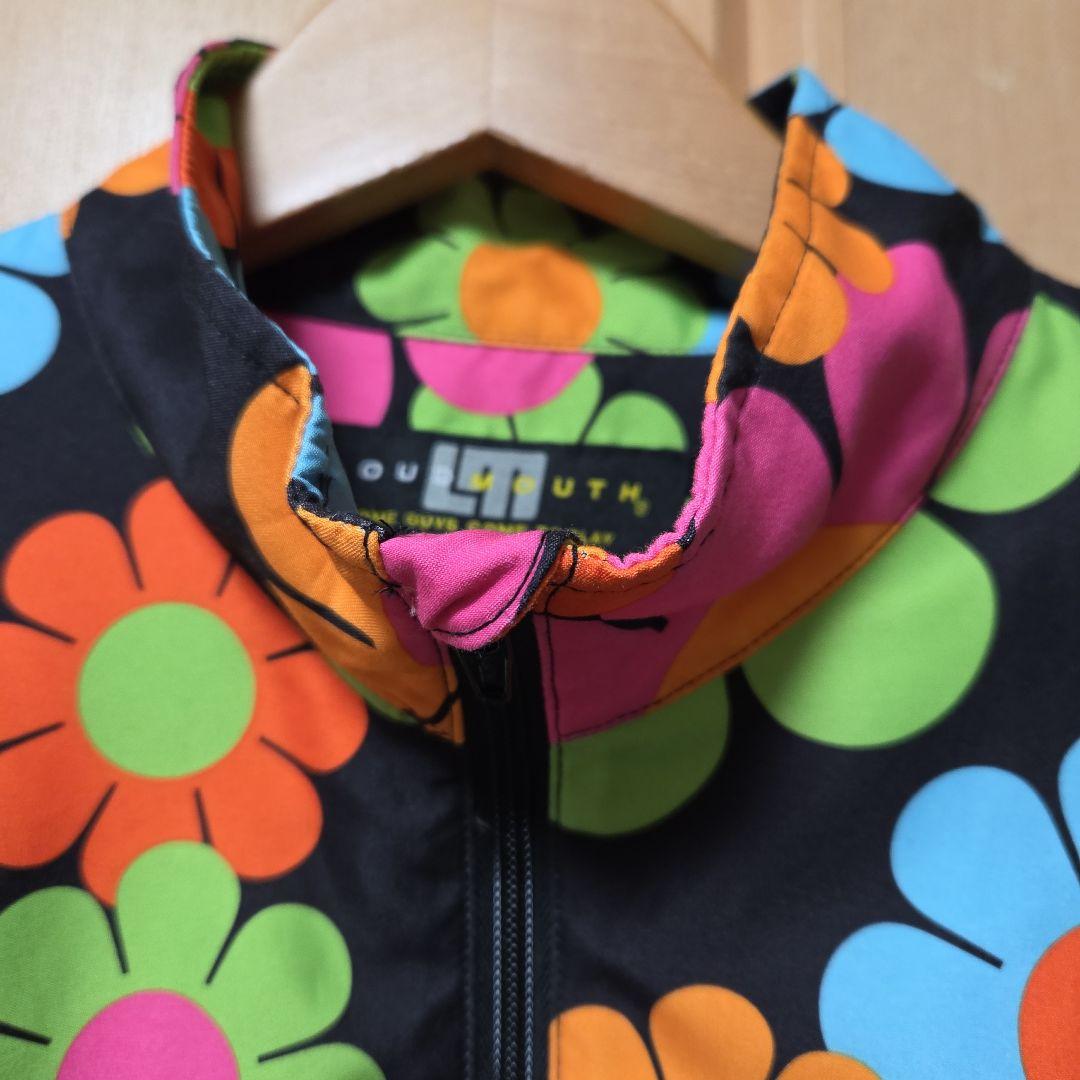 ラウドマウス 黒×マルチ花柄 ハーフジップ 刺繍ロゴ アノラック