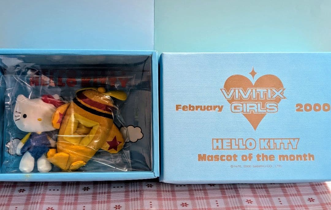 ハローキティ　ぬいぐるみ　マンスリーマスコット　VIVITIX 　５体　未開封