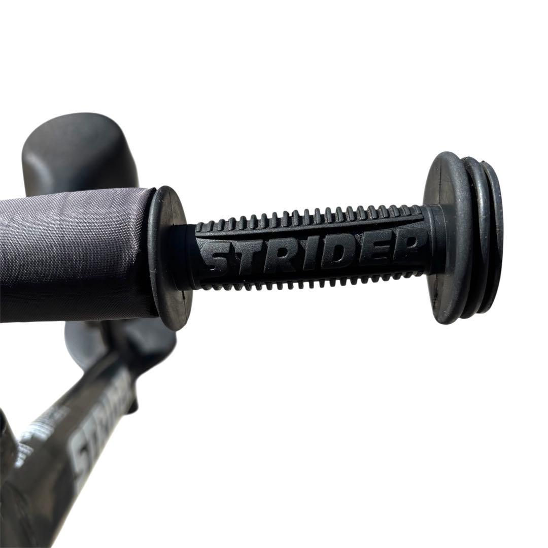 美品 ストライダー STRIDER 12 スポーツモデル 黒 バランスバイク