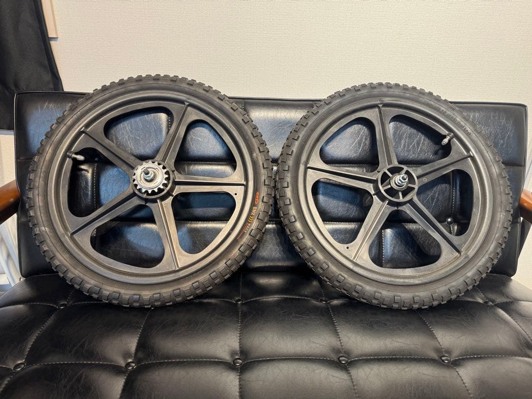 skywayスカイウェイホイール タイヤ付き数回使用