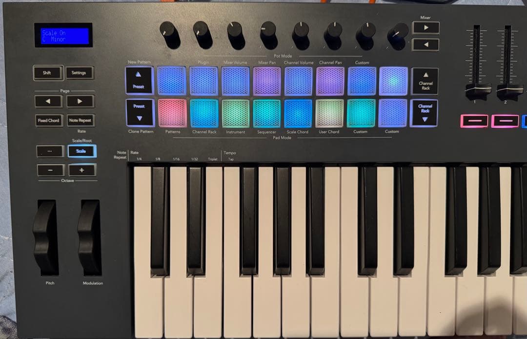 Novation FLkey 49 送料無料 MIDIキーボード 注意点あり