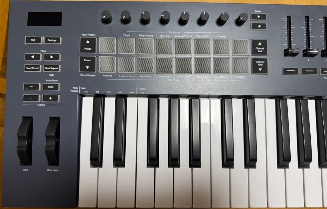 Novation FLkey 49 送料無料 MIDIキーボード 注意点あり