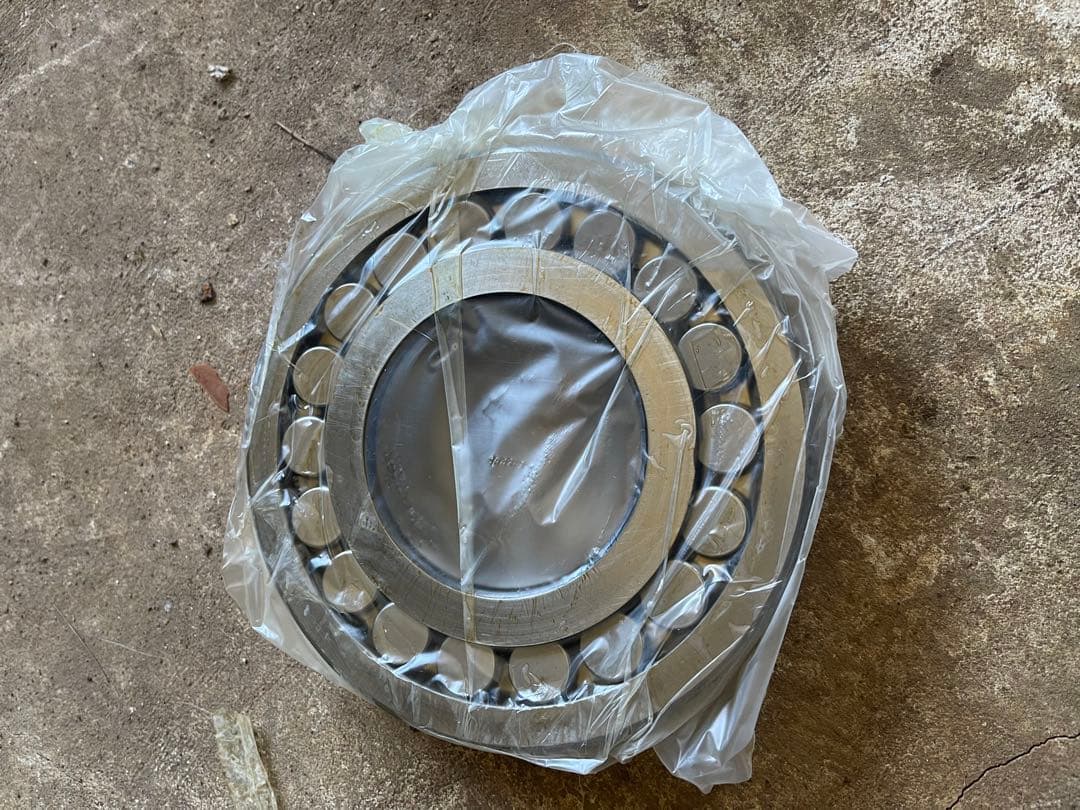 ベアリング 21318 Koyo