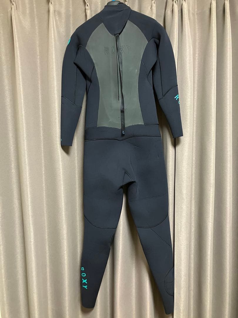 ROXY 秋冬春用　セミドライ　5×4×3ミリ