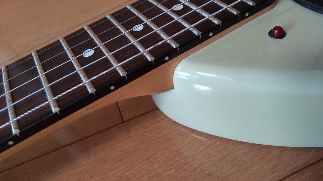 （サンダー）Fernandesフェルナンデス　ZO-3　動作品