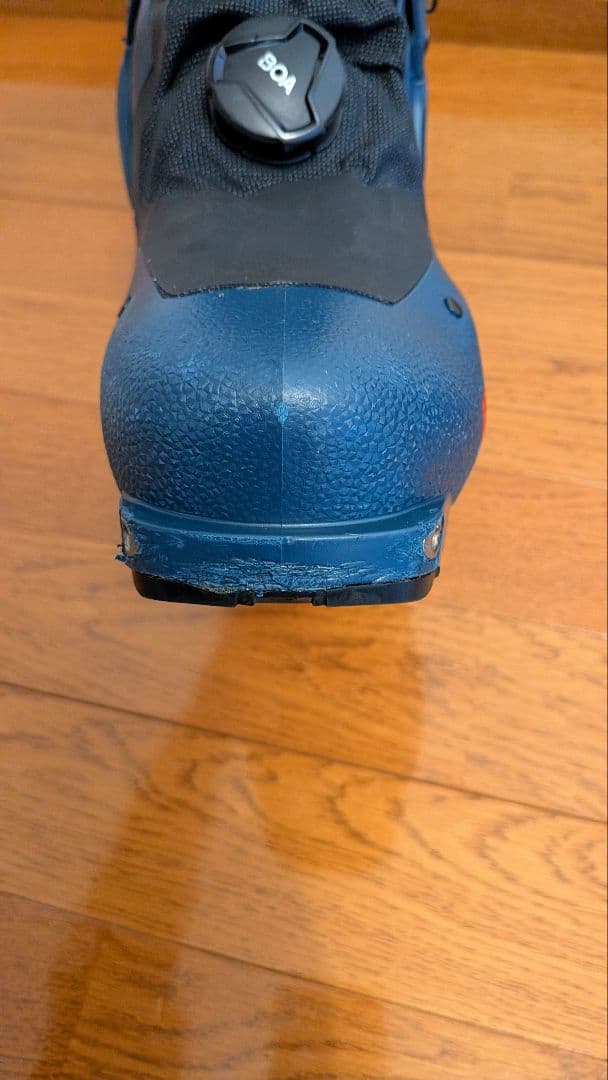 ATOMIC BACKLAND EXPERT バックカントリーブーツ