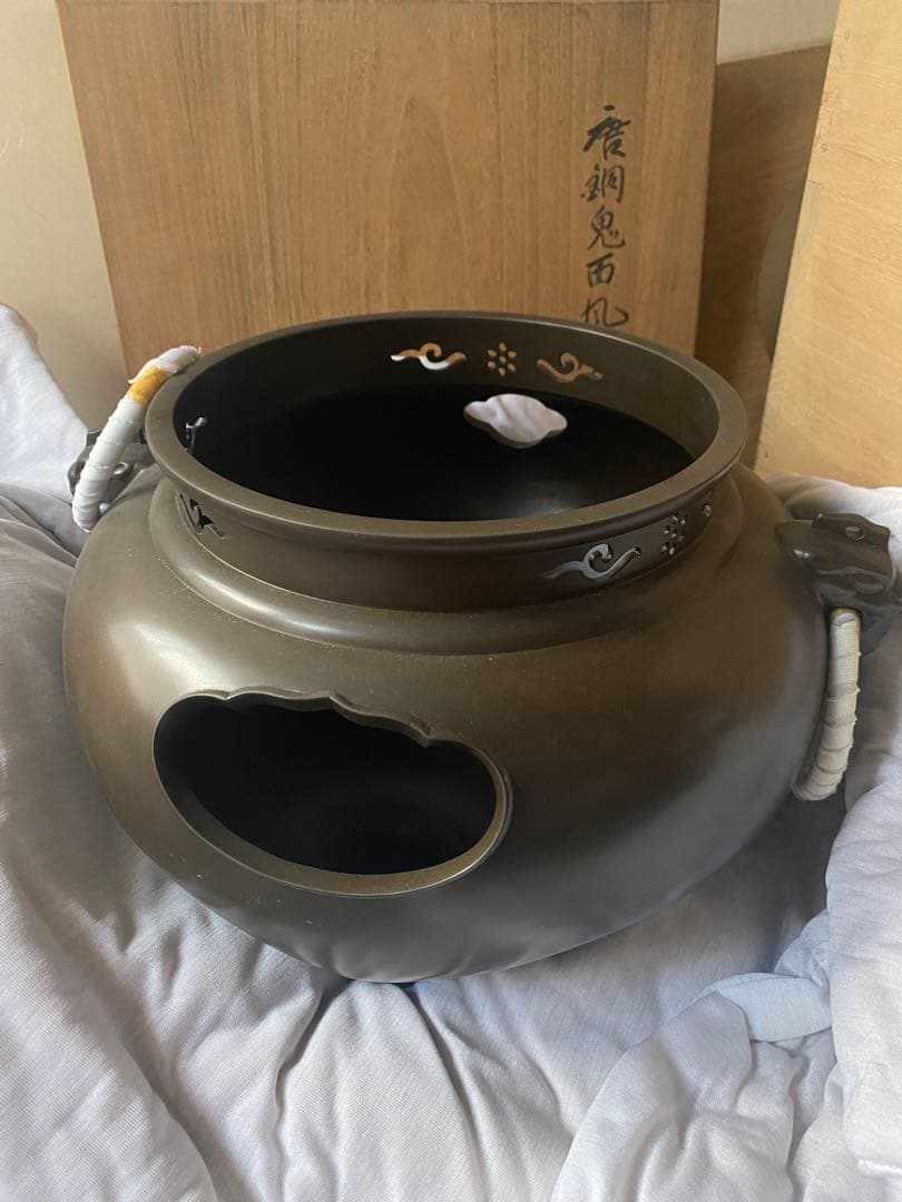 唐銅　鬼面風炉　釜師　畠　春斎氏作　共箱付