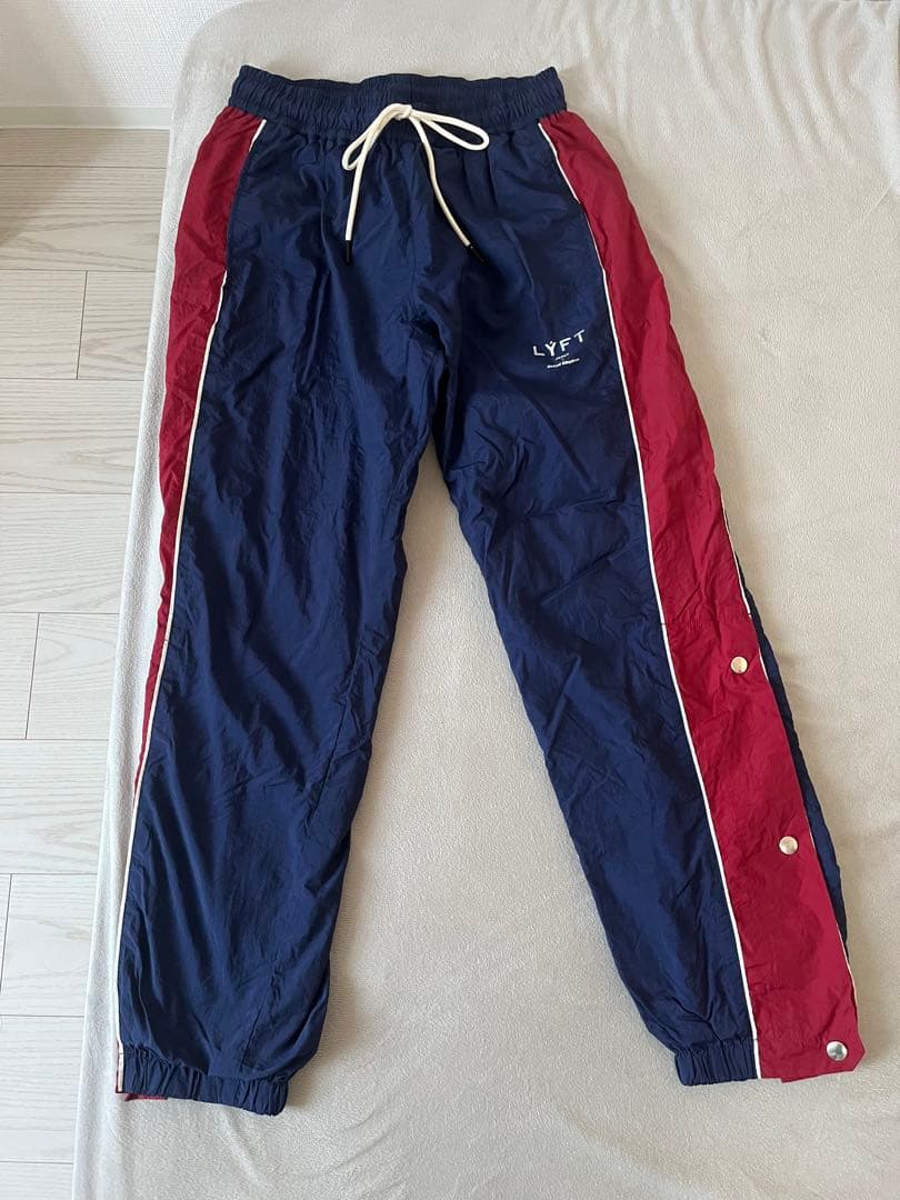 LYFT サイドボタン ナイロン　トラックパンツ ネイビー/ワインレッド　M