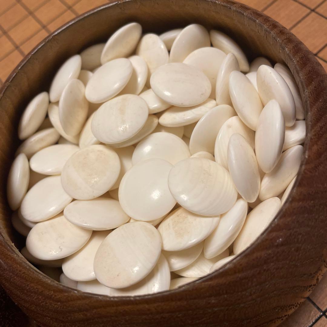 【極厚5.8寸】足付碁盤 新榧 柾目 17.5cm 天然蛤碁石 銘木碁笥セット