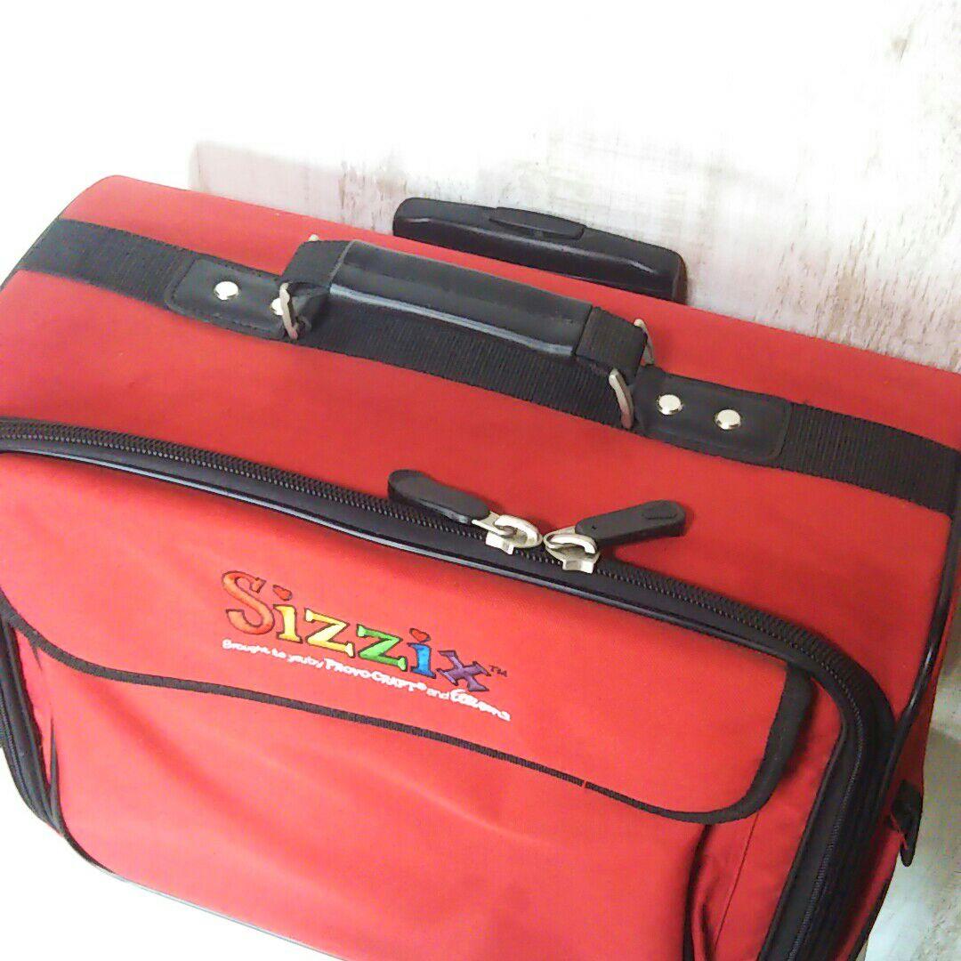 レア☆シジックスのスーツケース バッグ カバン 収納