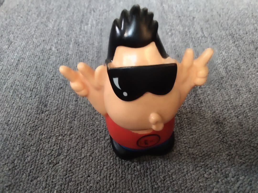 所さんのタダモノではない!4駆 コルベット＆ 貯金箱