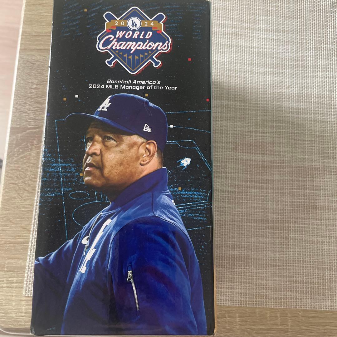 ドジャース　球場配布ボブルヘッド(ロバーツ監督)