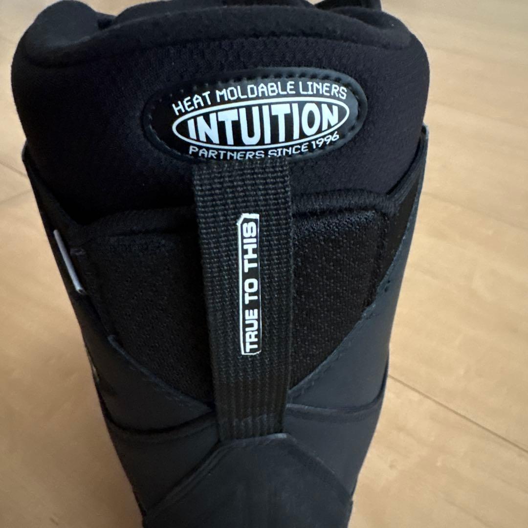 【しよん】THIRTYTWO LASHED X VOLCOM 25.5cm