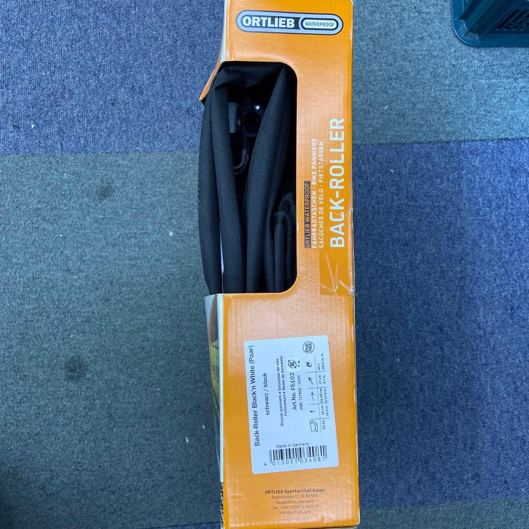 バックローラー　Black'nWhite(Paar)