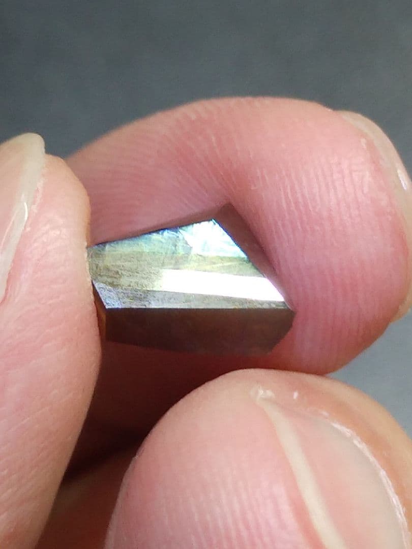 レインボーガーネットルース　325