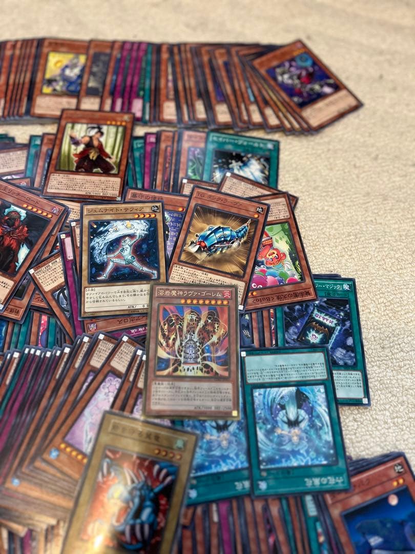 遊戯王 デュエルモンスターズカード