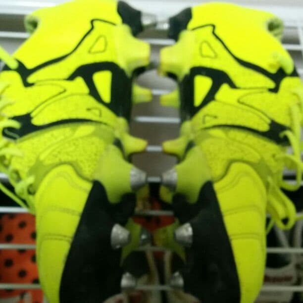 サッカースパイクＸ15.1