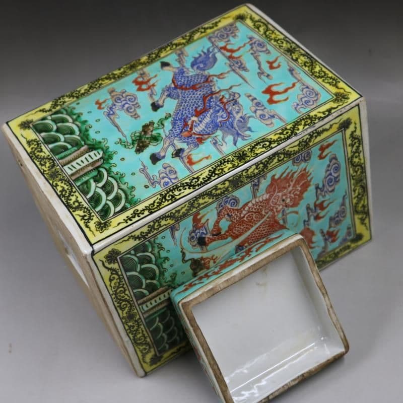 清康熙緑地粉彩麒麟紋方茶壺 茶道具景徳鎮 陶磁器 装飾品 現代工芸品美術品 置物