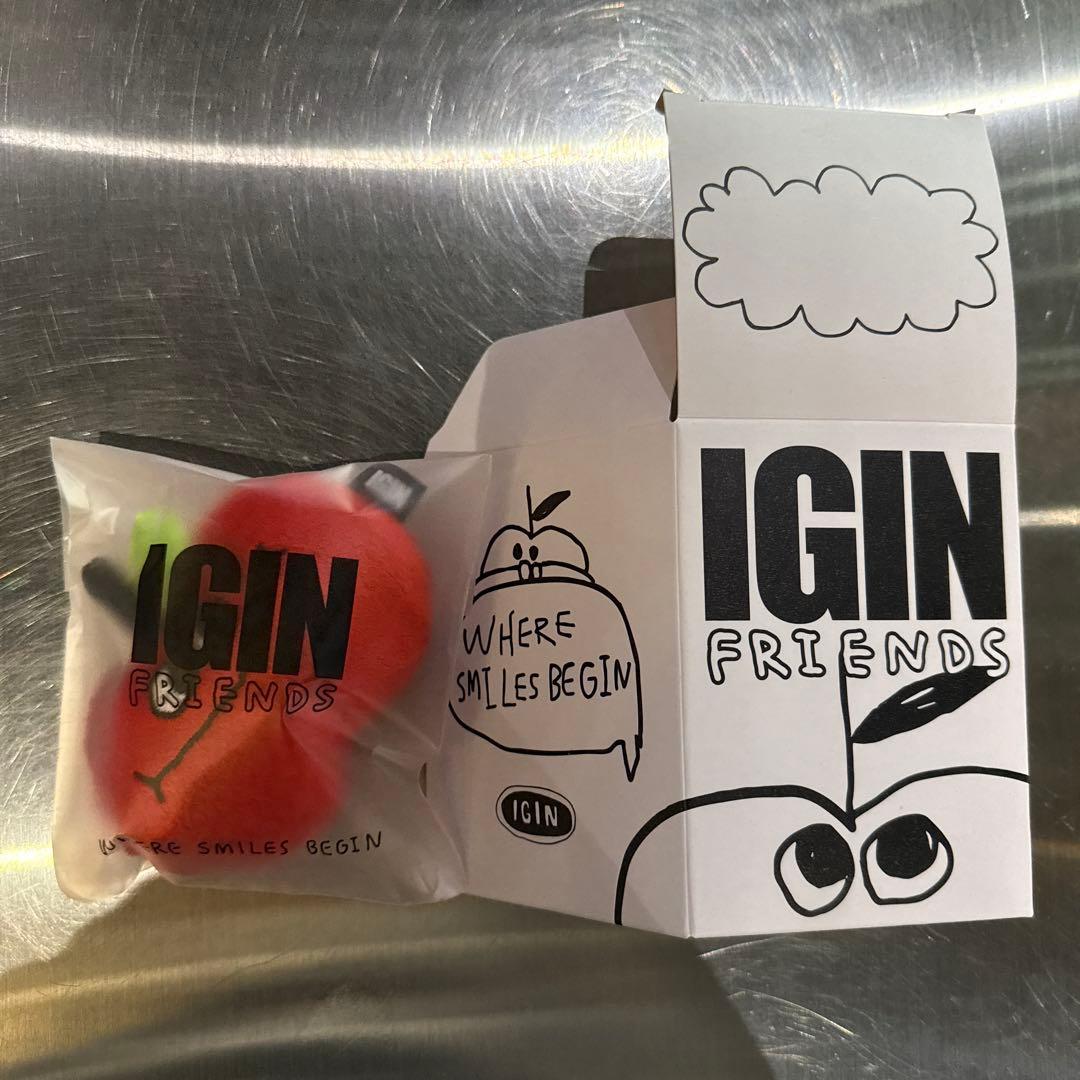 BTS JIN ジン IGIN 限定 キーリング アップルマン 新品 黒 赤