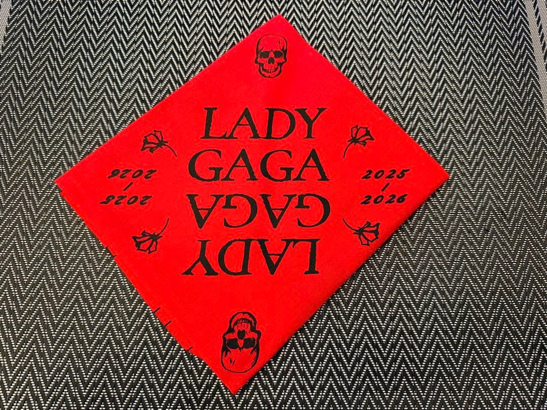 Lady Gaga THE MAYHEM BALL バンダナ　赤・黒2枚セット