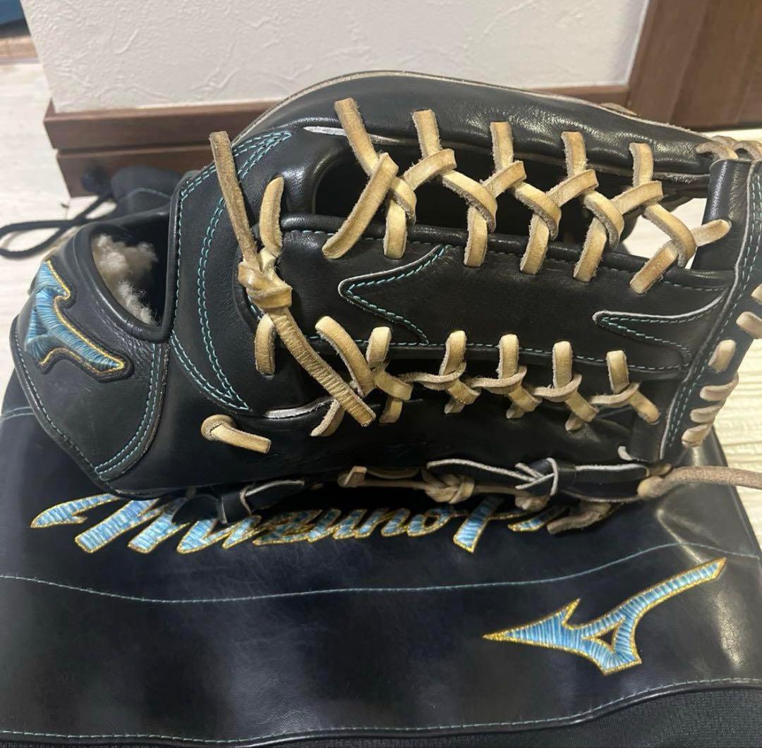 ミズノプロ 外野手用グローブ HAGA JAPAN製 ブラック × ナチュラル