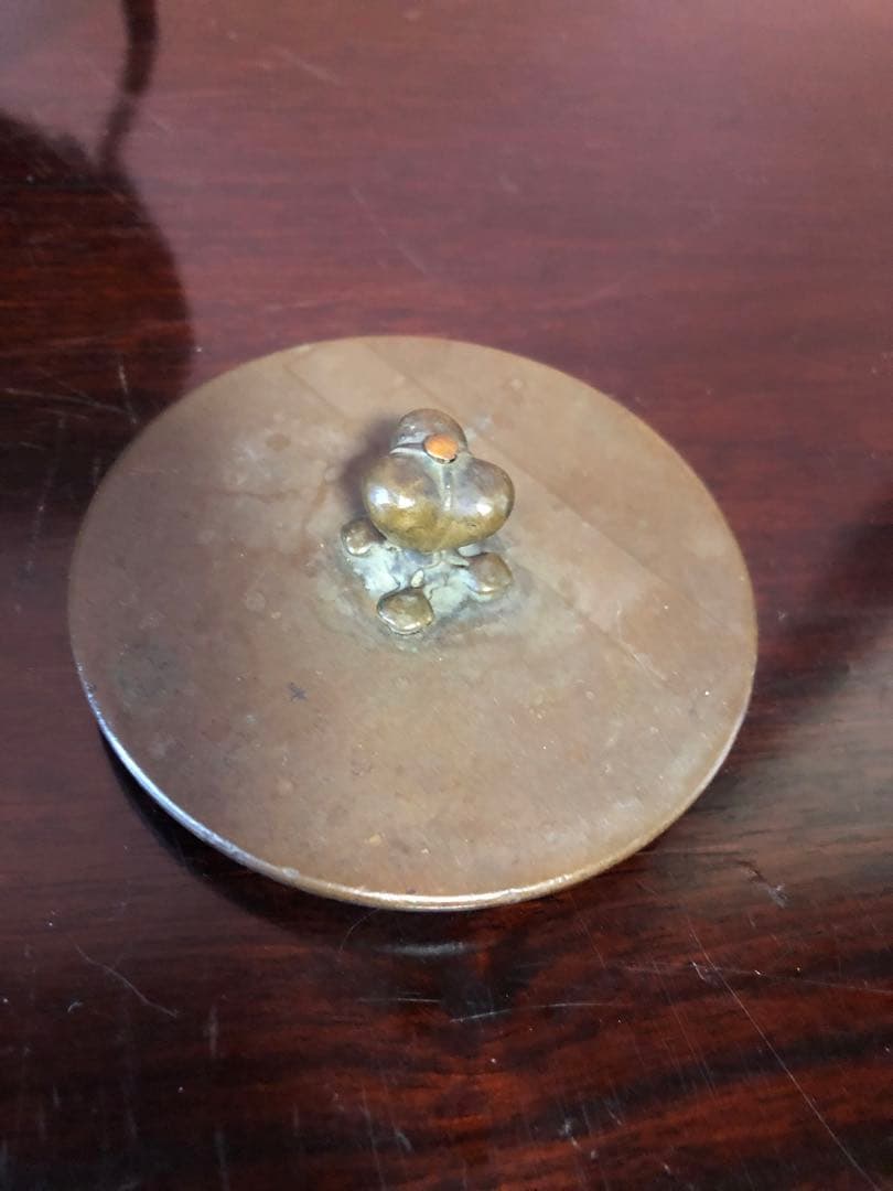 蔵にあった晴寿堂の兎地紋時代鉄瓶