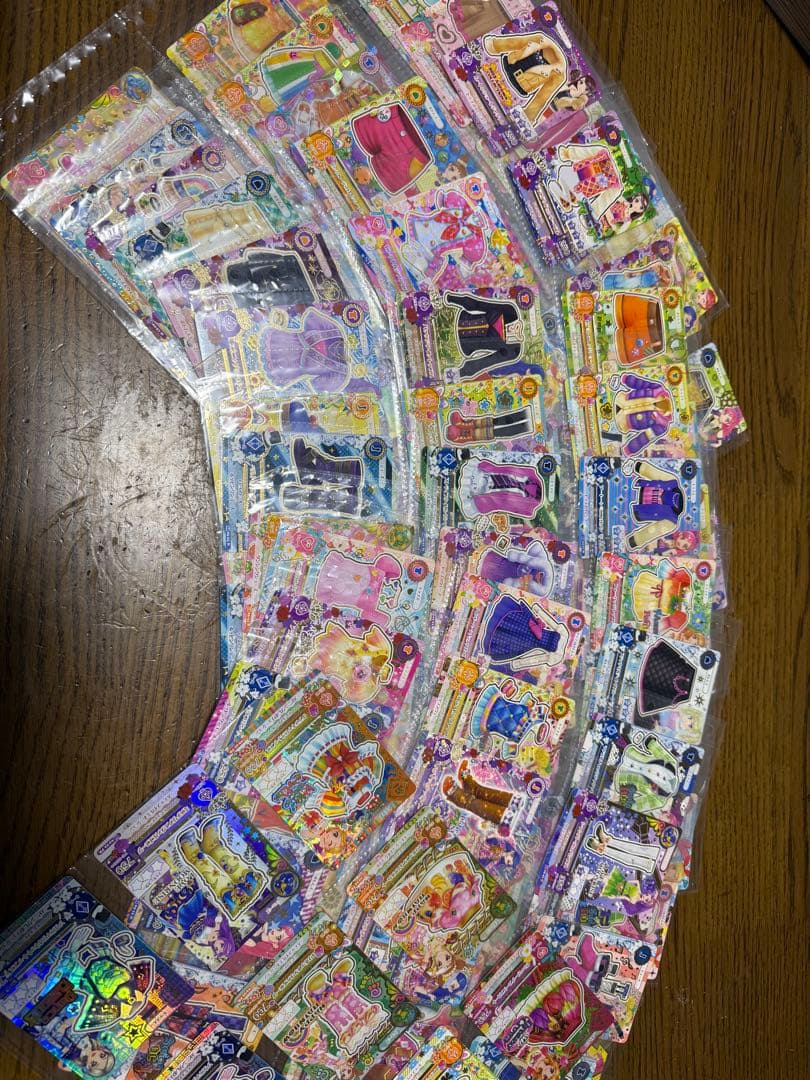 アイカツカードまとめ売り400枚以上！！