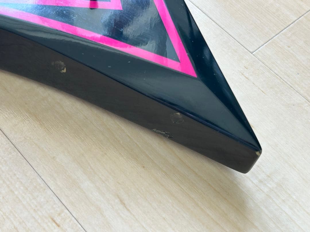 EDWARDS PINK SAWTOOTH、Alexi Laihoモデル