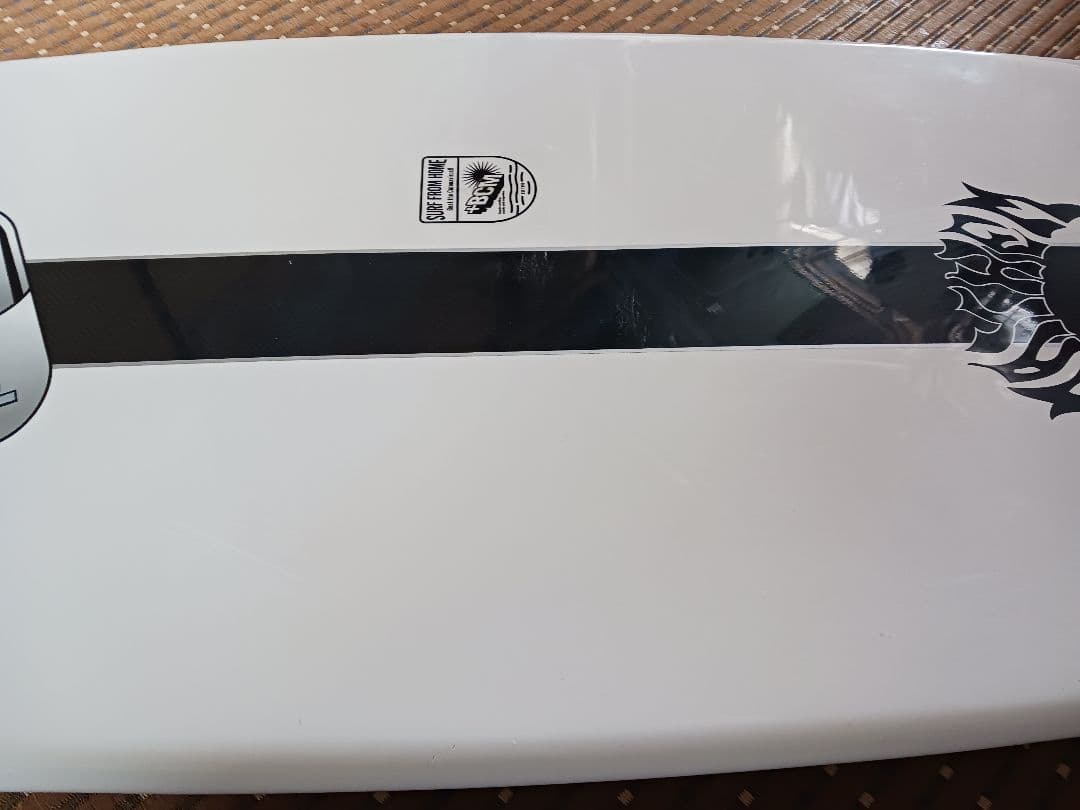 きゃさ　placeboプレセボ　サーフボード　V3ROCKET