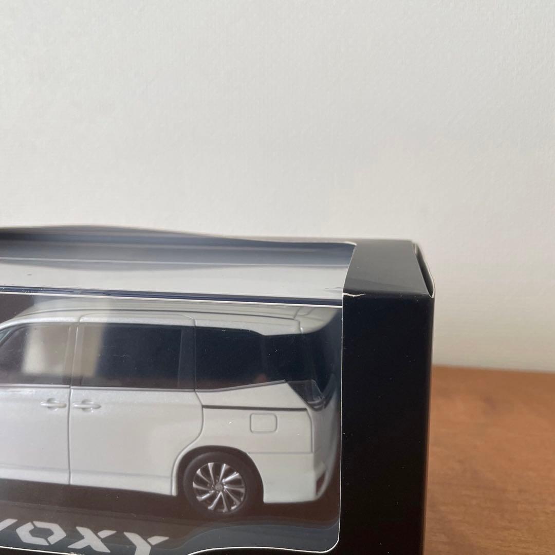 【新品未開封】TOYOTA トヨタ　VOXY ヴォクシー　90系　ミニカー