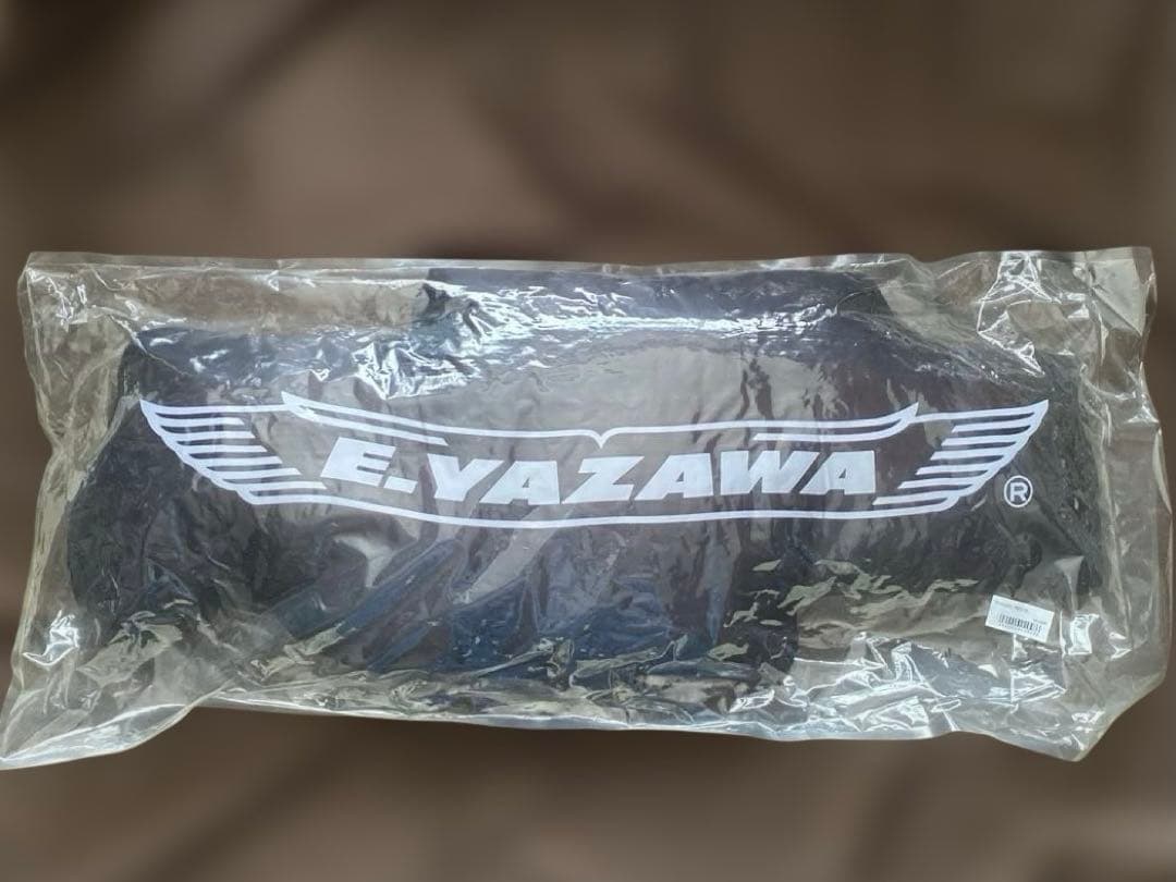 E.YAZAWA ロゴ 羽ロゴ　ジャンボクッション 新品未開封