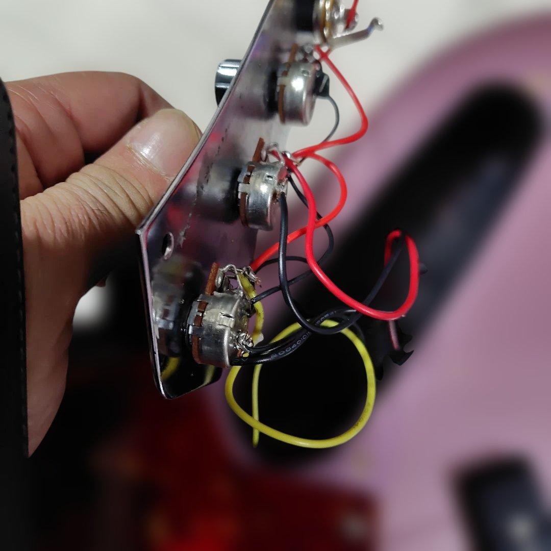 フェンダージャズベース・メイドインジャパンJDシリ バーガンディミストメタリック