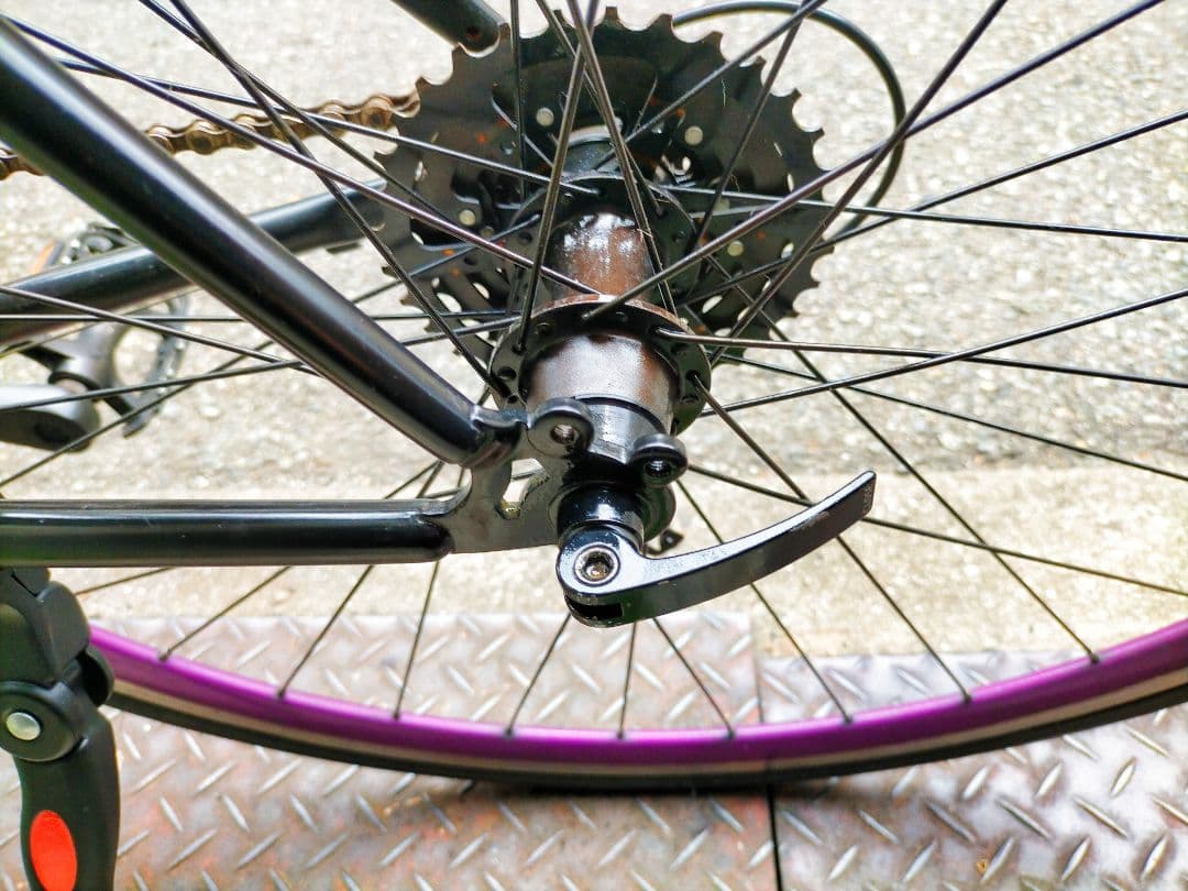 とても良く走る！通勤通学！シンプル軽量・拘りの8段変速・複数おまけ付き！