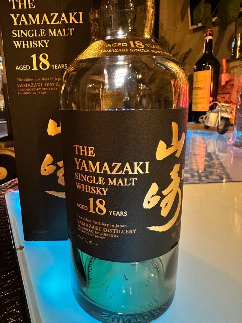 山崎 シングルモルトウイスキー 18年 空き瓶