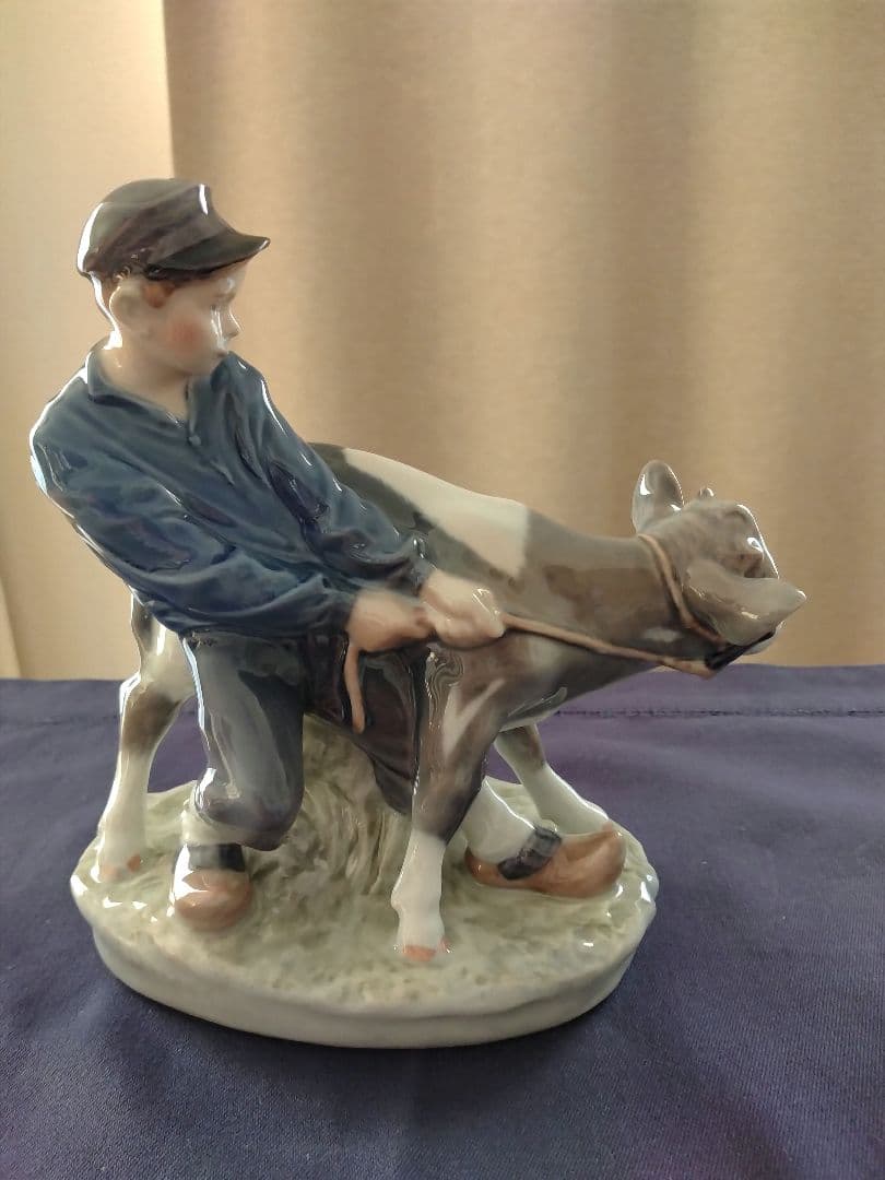 【正規品】希少！ロイヤルコペンハーゲン　 置物　人形　フィギュリン　牛飼いの少年