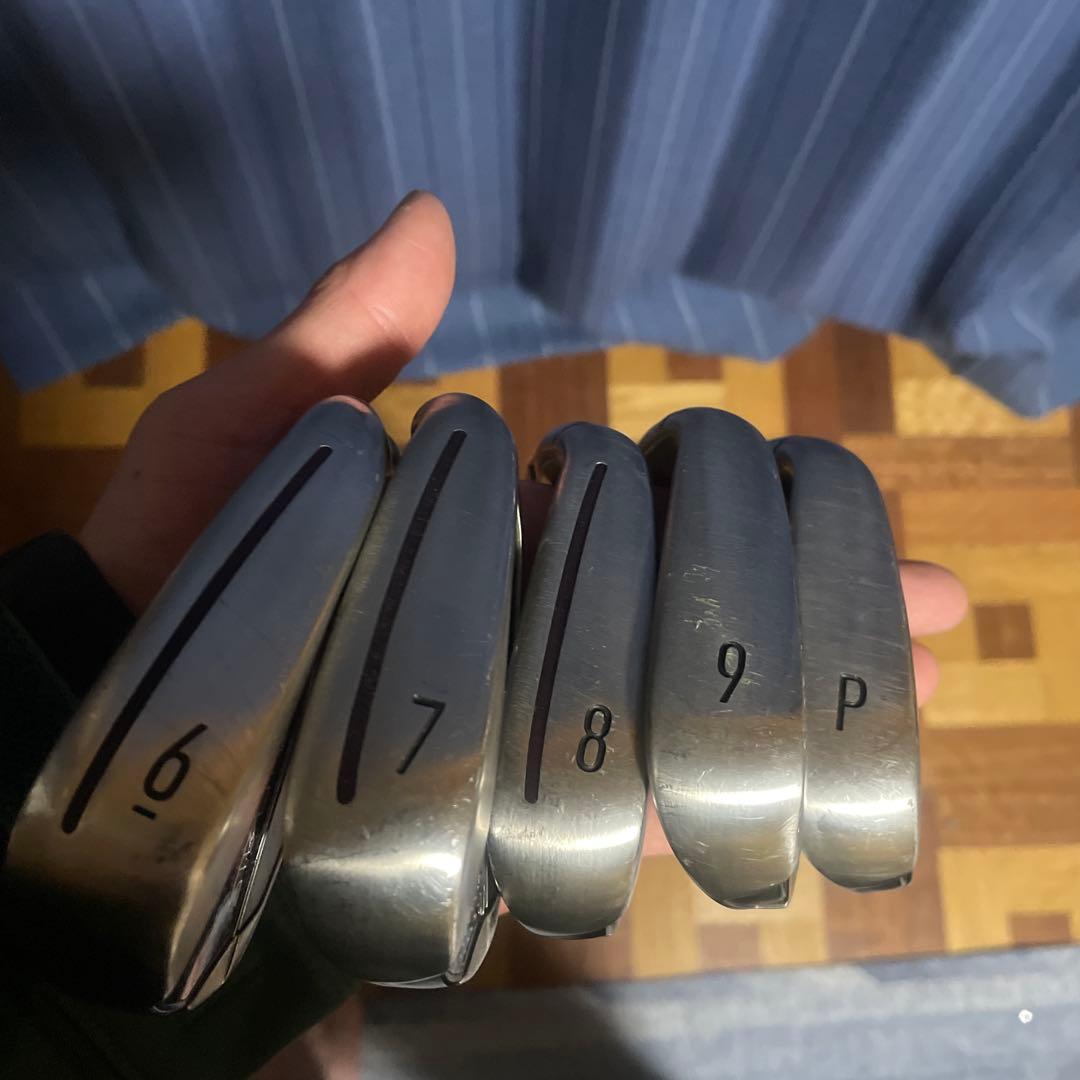 テーラーメイドのステルスアイアン6番〜Ｐ番の5本セットになります