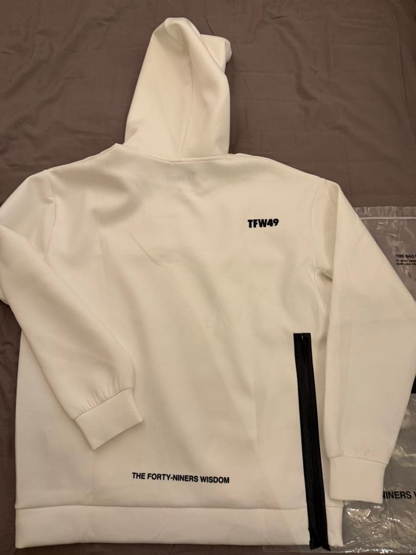 メンズウェア TFW49 CARDBOARD MATERIAL HOODIE L