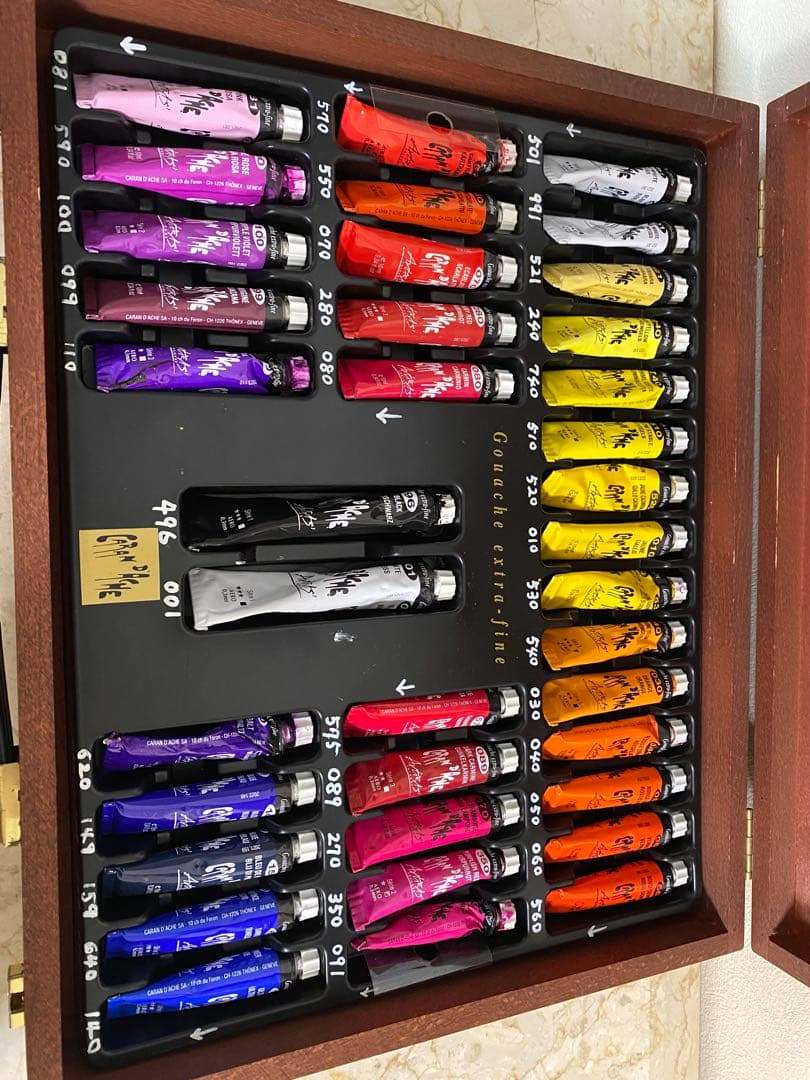 【希少】Caran d'Ache カランダッシュ　木箱