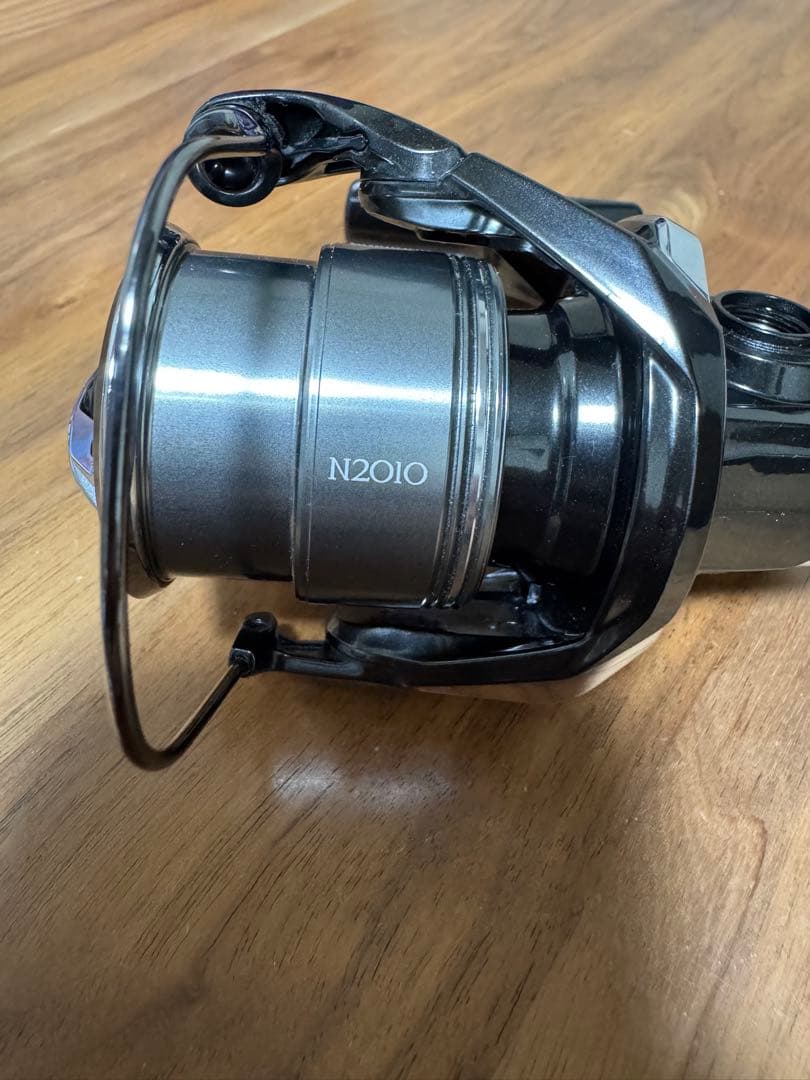 シマノ 23ヴァンキッシュ C2000S エリアトラウト　カーボンハンドル