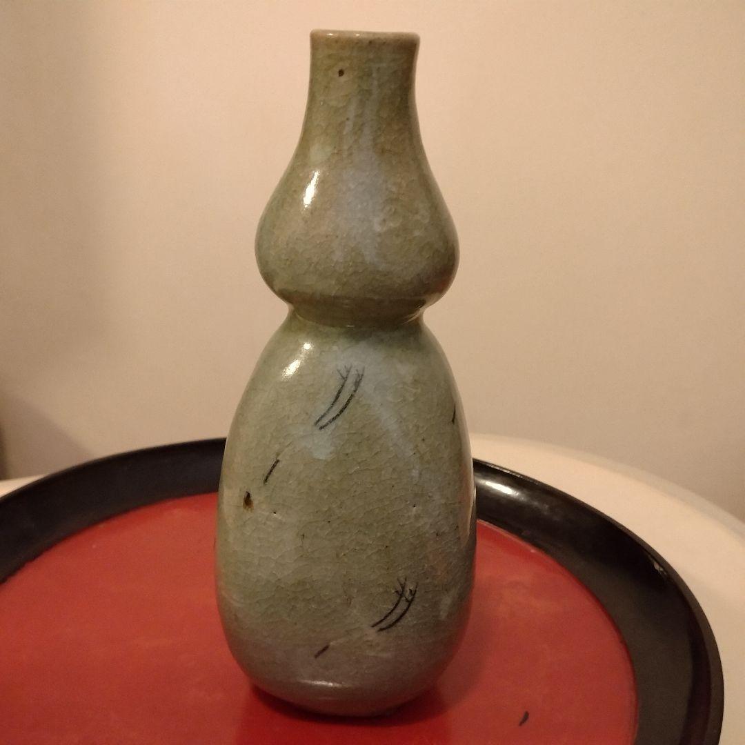 高麗青磁　象嵌 雲鶴文瓢形瓶