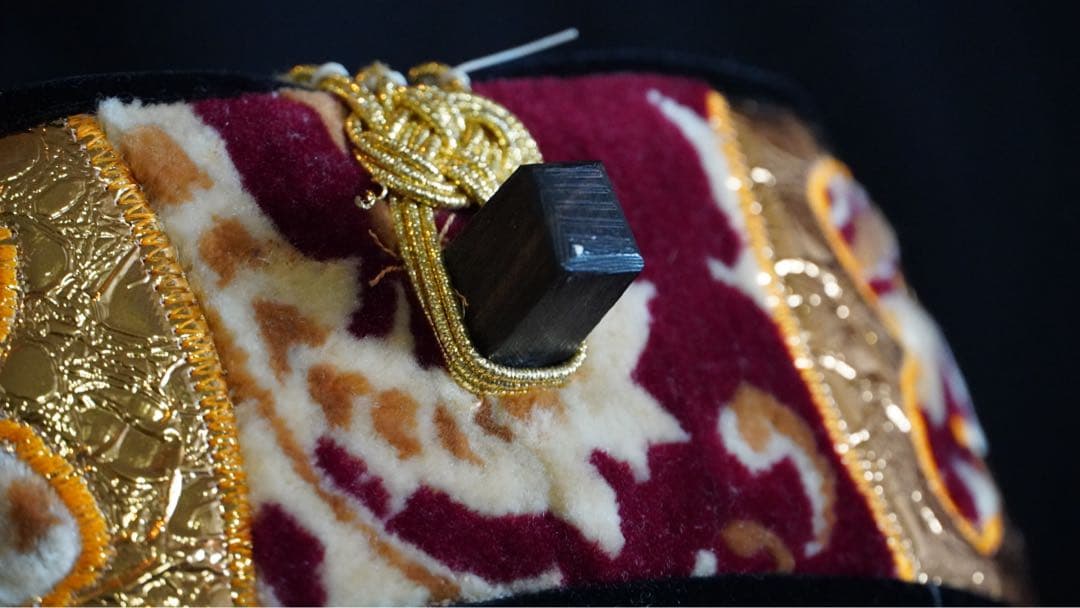 三線名工平良昌則作ヴィンテージ縞黒檀真壁型　当時のウルミ塗状態良し！本皮張！！