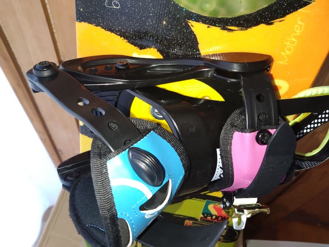 スノーボード　SPOONスプーンサイズ100 ビィンディング　スプーン