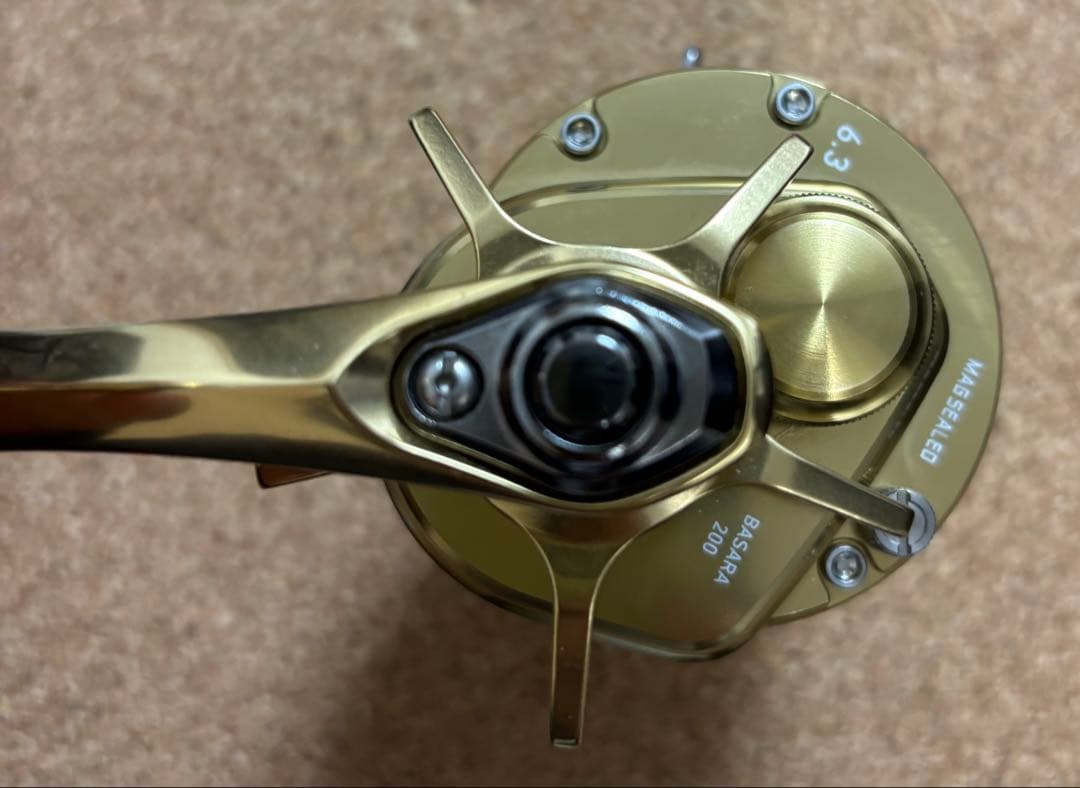 【美品】（Daiwa）21 BASARA 200（右巻き）