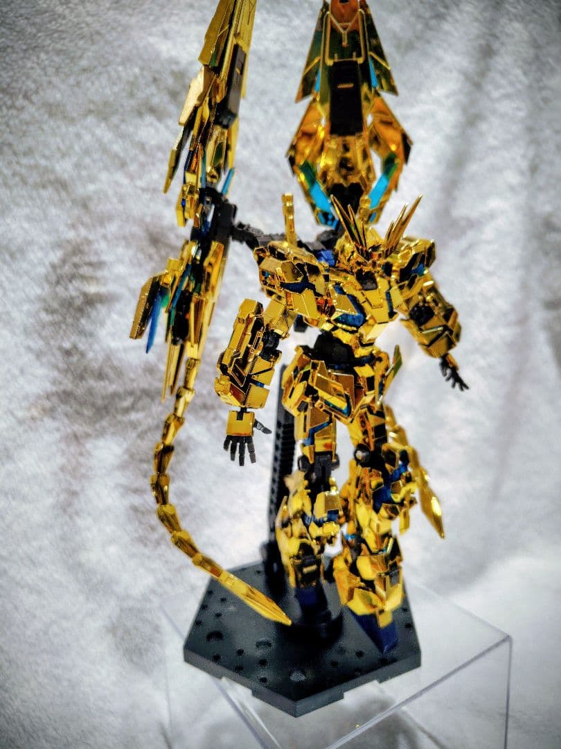 RG ユニコーンガンダム3号機　フェネクス (ナラティブVer.)　素組み