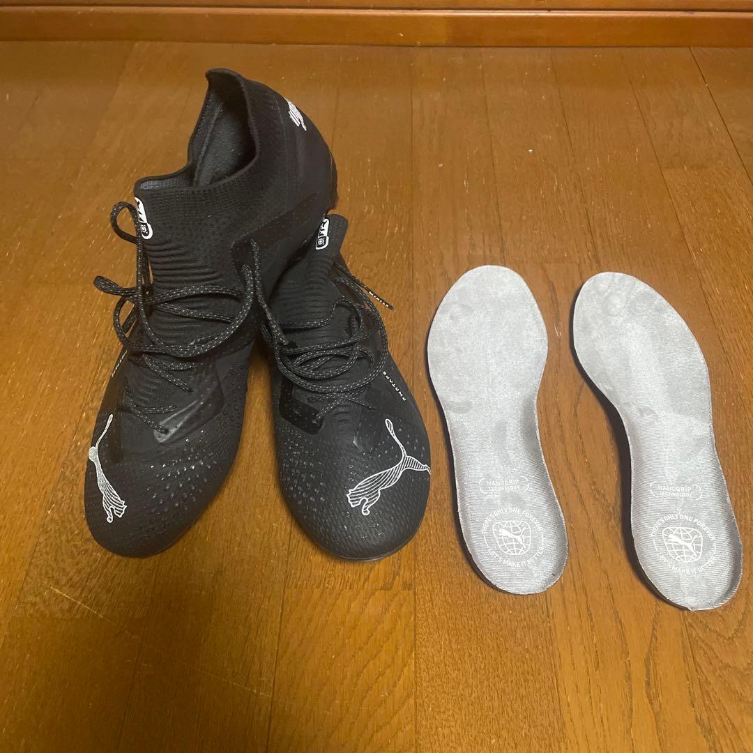 PUMAスパイク フューチャーアルティメットFG/AG(LONG PILE)