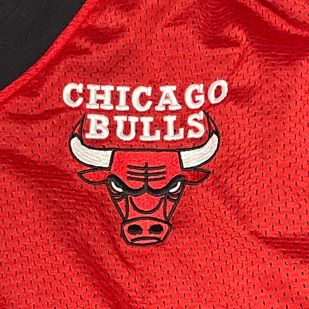 希少 チャンピオン ナイロンジャケット リバーシブル シカゴブルズ ビッグサイズ