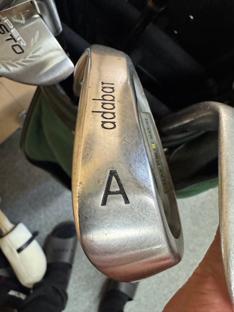 大特価！キャディーバック付　ゴルフクラブフルセット