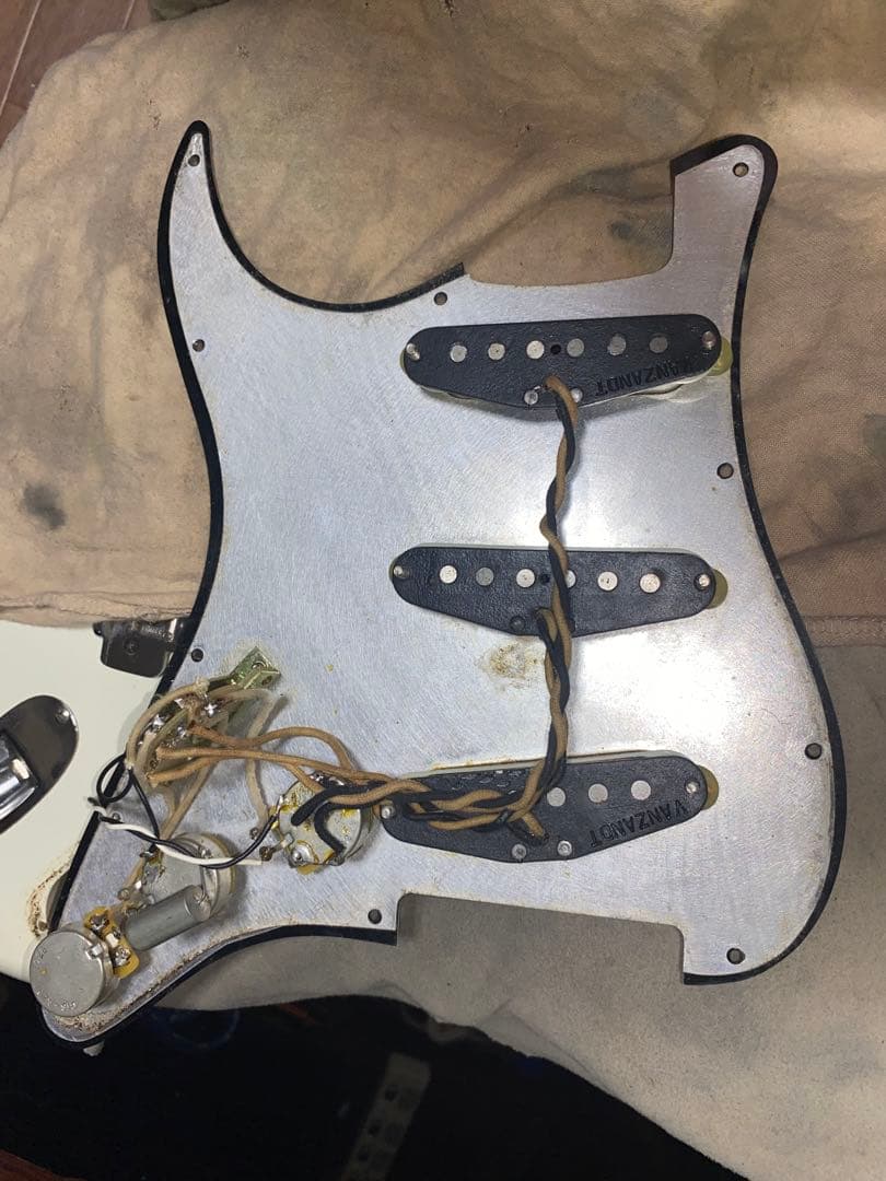 ギター Fender japan stratocaster 1983