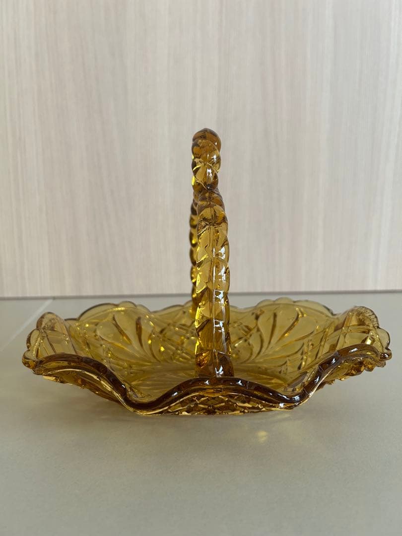 アンバーガラス製バスケット